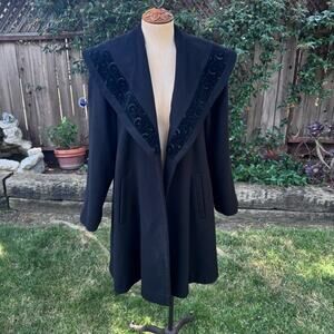 *READ* VTG David Benjamin Black Wool Blend Coat Embroidered Women's 6 *FLAWS*